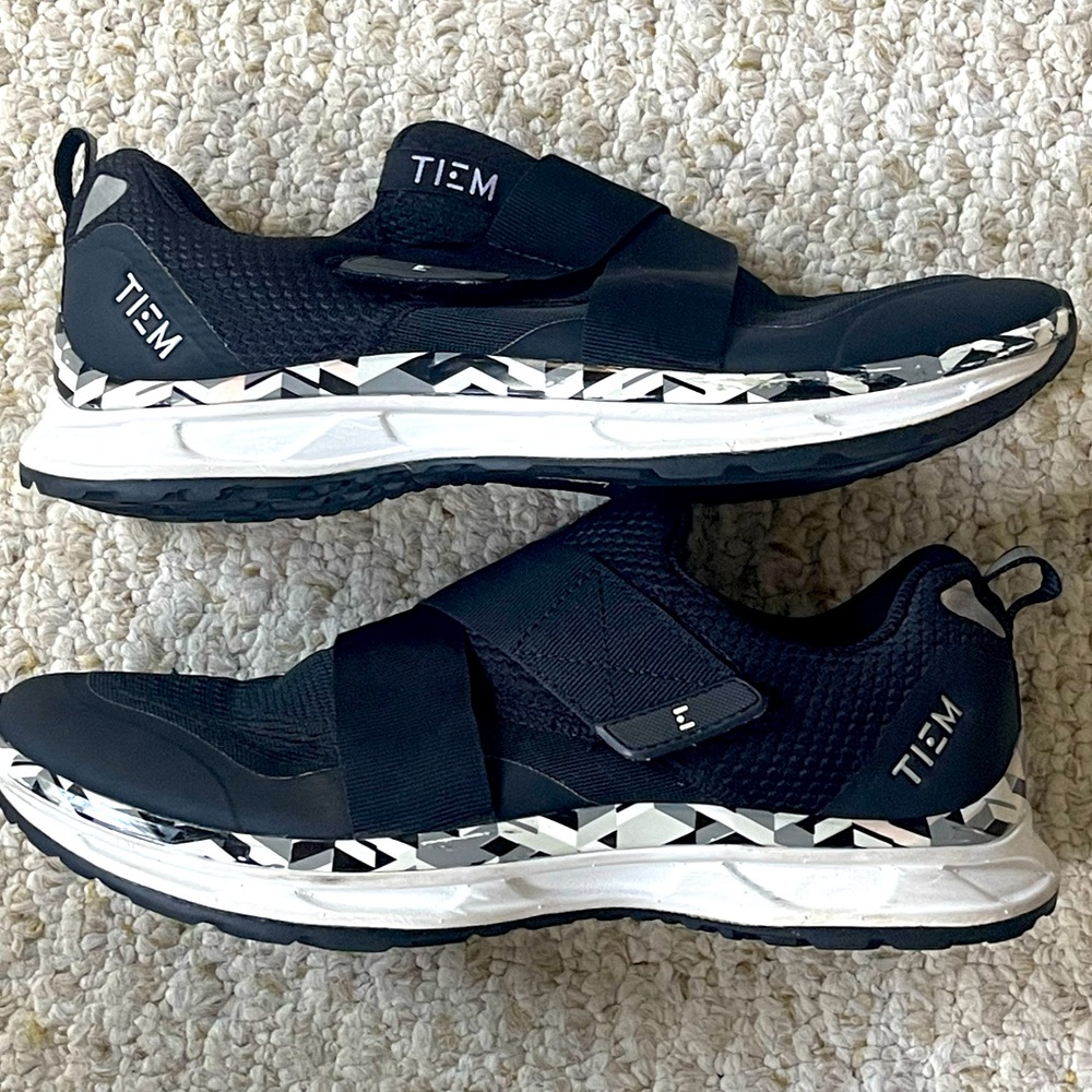 TIEM cycling shoes size 9.5 black and white, without the clips.
